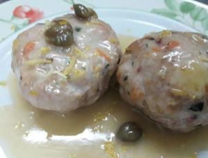 Polpettine in salsa gialla di limone e capperi di Pantelleria